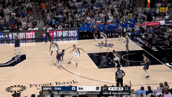 文班亚马NBA表现_布朗尼硬抗文班亚马，防守态度决定一切，他的表现值得肯定#篮球_新科状元文班亚马