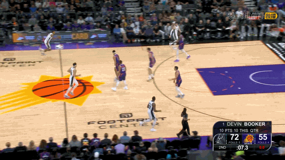 文班亚马NBA表现_新科状元文班亚马_布朗尼硬抗文班亚马，防守态度决定一切，他的表现值得肯定#篮球