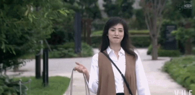 【美女】姐姐们请靠边站！她才是真正的姬圈扛把子（组图） - 37