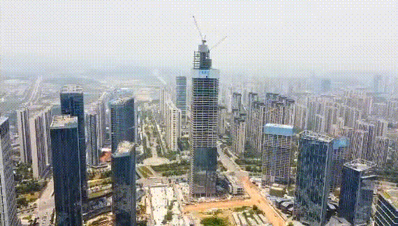 aedas以其独到的视角和创新的理念,将长沙金茂大厦塑造为一座高达318