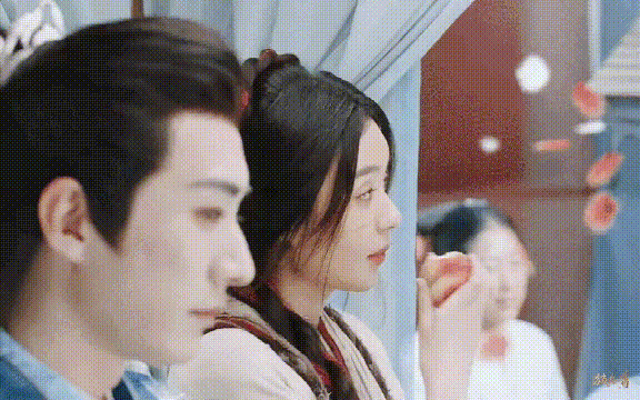 可可可,到了第三集,女主就换脸变成了鞠婧祎.