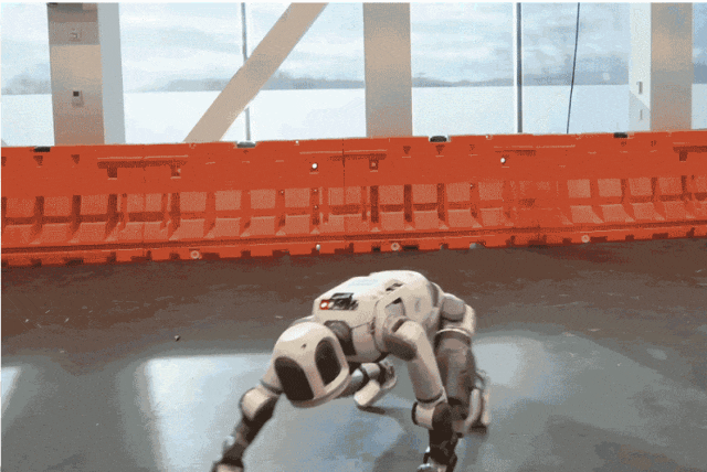 波士顿动力真「翻」不过宇树、众擎！一觉醒来，全世界的机器人都在侧空翻