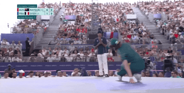 波士顿动力真「翻」不过宇树、众擎！一觉醒来，全世界的机器人都在侧空翻