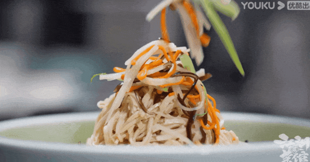 高铁3h直达，小吃10元管饱！不愧是文学届美食家笔下的宝藏县城！