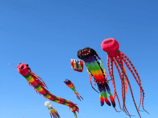 筝有趣鄯善库木塔格举办的风筝节你去了吗