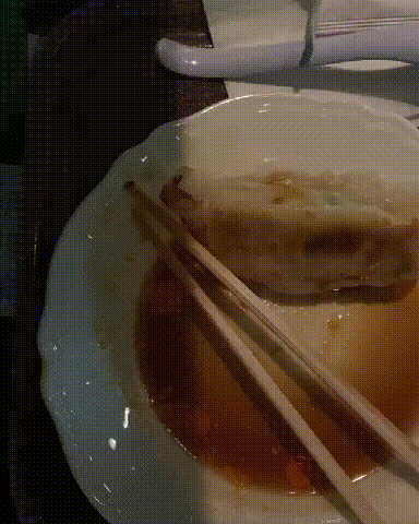 冬奥美食被全世界夸爆！外国运动员疯狂上头：吃了200个饺子、麻辣烫停不下来（组图） - 9