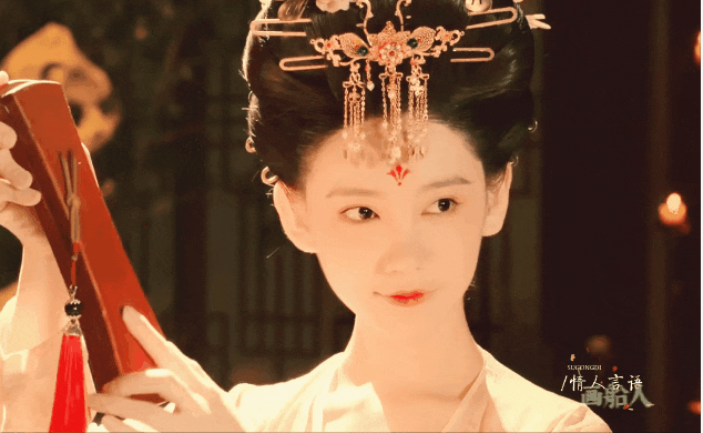 她这是越演越糊了吗