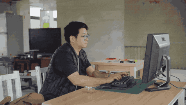 写出爆款剧的他，认为打工最实在