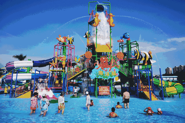 酷爽翻天占地约10000平方米的超大型水世界巨野青龙山水上乐园准备了