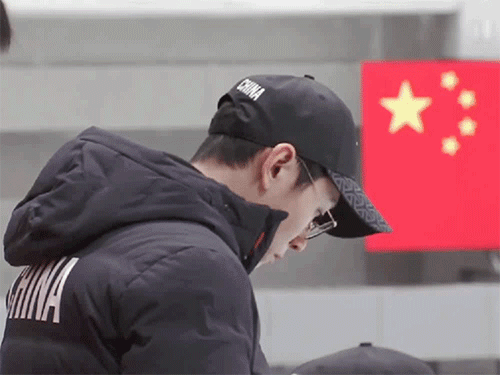 【男神】“第一口罩帅哥”刷爆全网，却遭韩国网暴，他拿的到底是什么美强惨的剧本（组图） - 2
