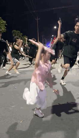 △火爆全网的英歌女孩庄恩琪