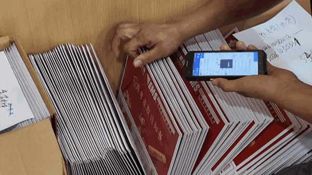 Timeline 2_02018214.gif