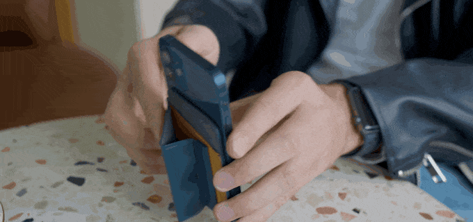 小小钱包，还能当手机支架！的图8