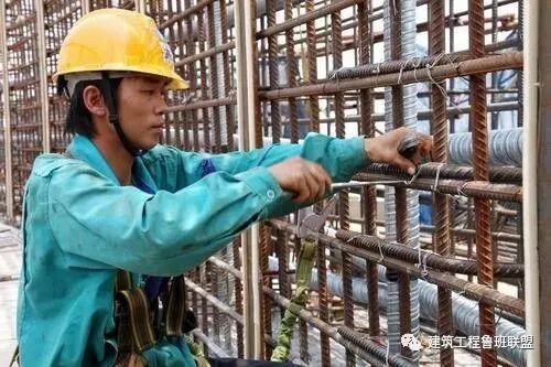 钢筋连接的三种方式：绑扎、焊接、机械，如何选择？的图1