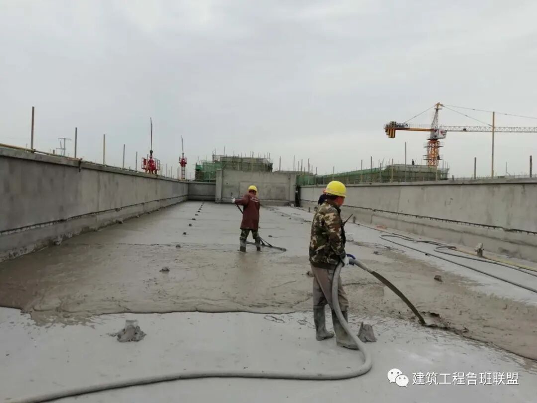 屋面保温的三种做法：现浇、铺贴、喷涂(图2)