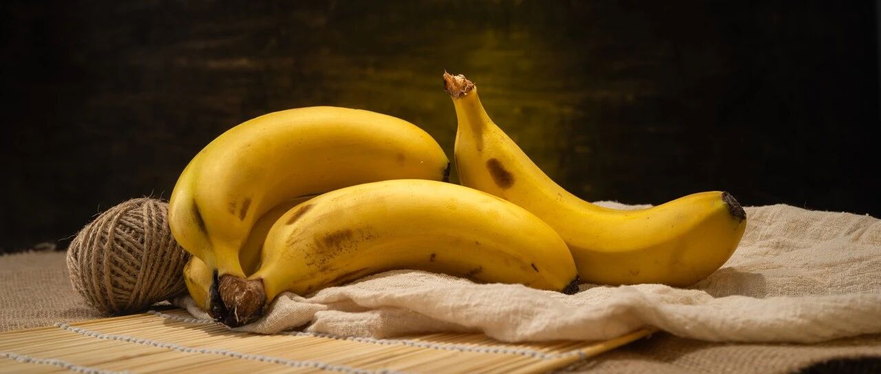 吃了几十年才知道，香蕉居然有辐射！网友：经常吃还有救吗？