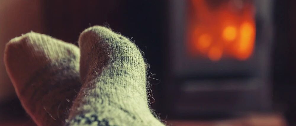 别不当回事！腿脚冰凉的人，可能是这里出了问题！缓解方法请收好