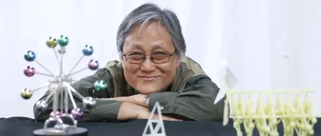 百万网友粉上她！这个白发教授火了…