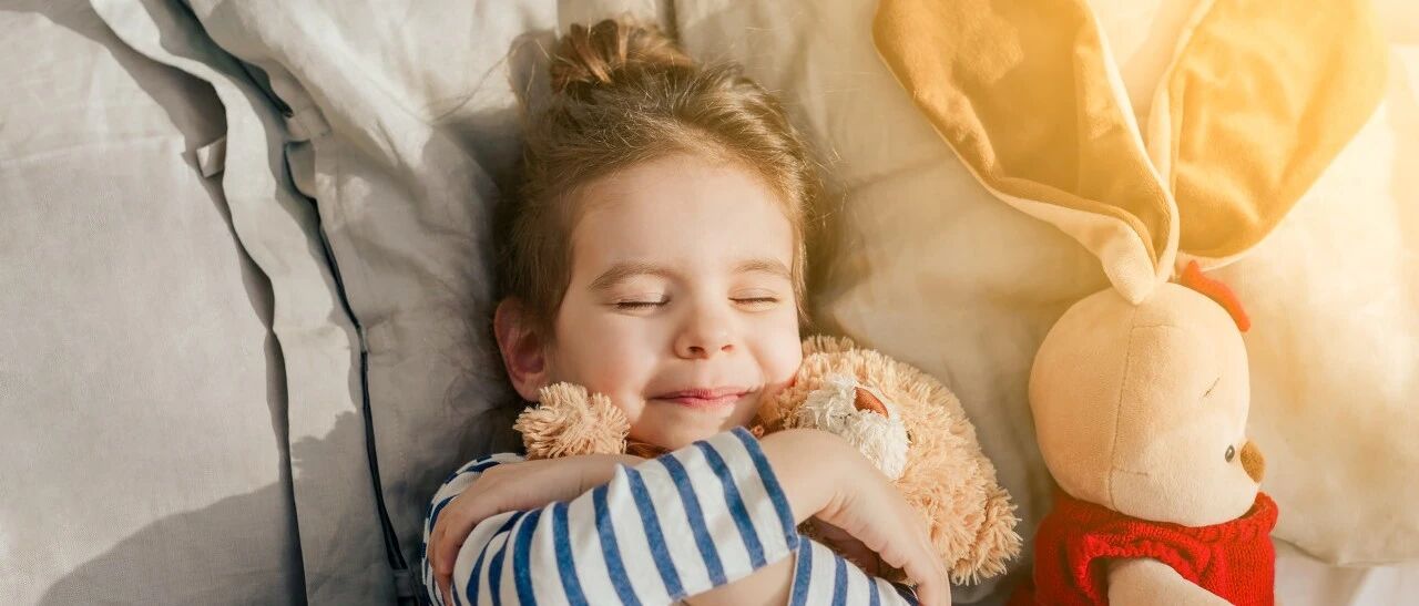 脱光光睡觉，睡得更香？裸睡的3大好处，有一个你绝对想不到！