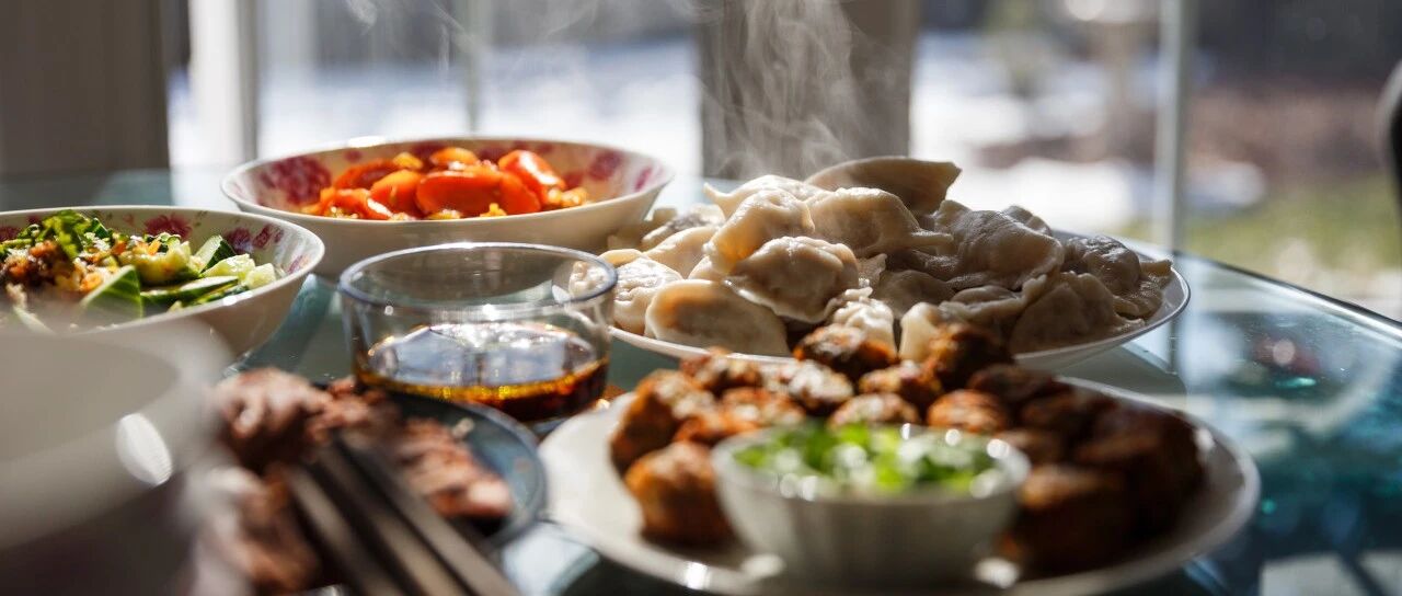 专家建议：晚饭只吃七分饱！"七分饱"到底是多饱？看完再也不担心吃多了