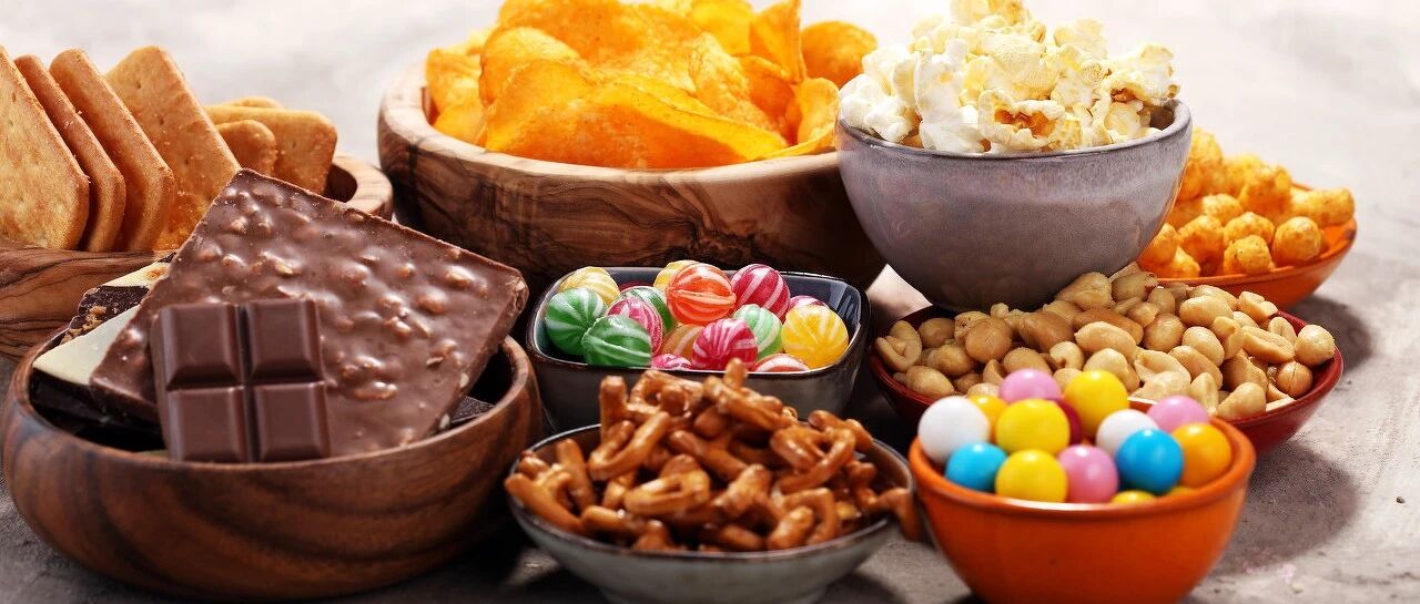 这些"网红"零食已被拉黑，很多人经常吃！学会这一招，解馋又健康…