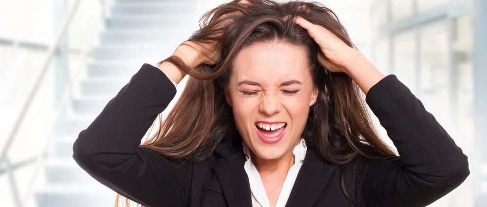 年纪轻轻就长白头发是肾不好？拔一根长十根？今天终于知道答案了