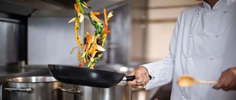 炒前必须焯水的3种蔬菜，再懒也别省这一步！还有3种烹饪误区，千万别犯…