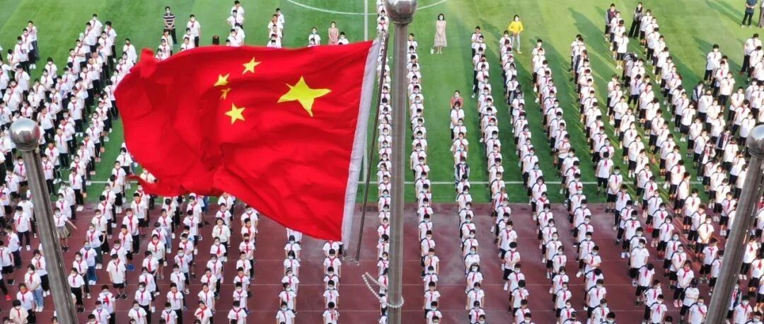 武汉学校这一幕惊动外媒！钟南山有话说…