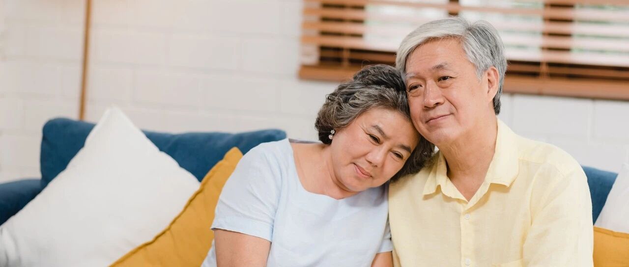 人老了，身上真的会有"老人味"？自己闻的到吗？真相是…