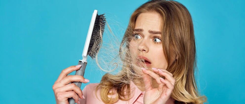 2.5亿人脱发的原因找到了！是它们！最后一种看哭了