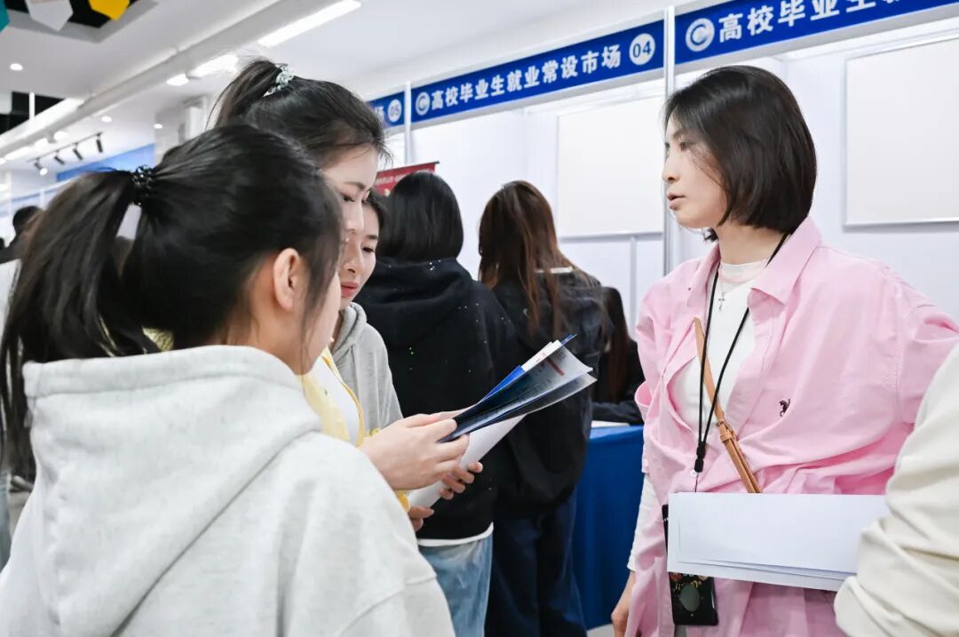 精准对接！我校医药类专场双选会成功举办！(图16)