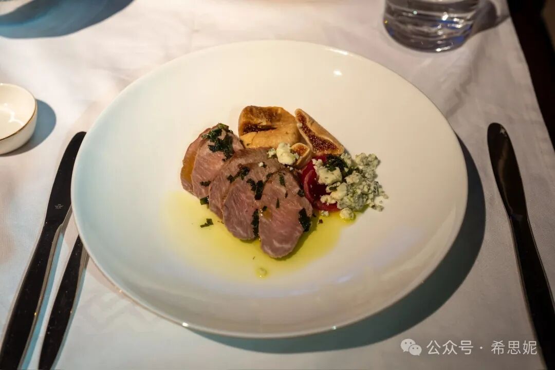 沙特航空头等舱吉达直飞洛杉矶16小时：升舱1300美金，餐食惊艳WiFi故障