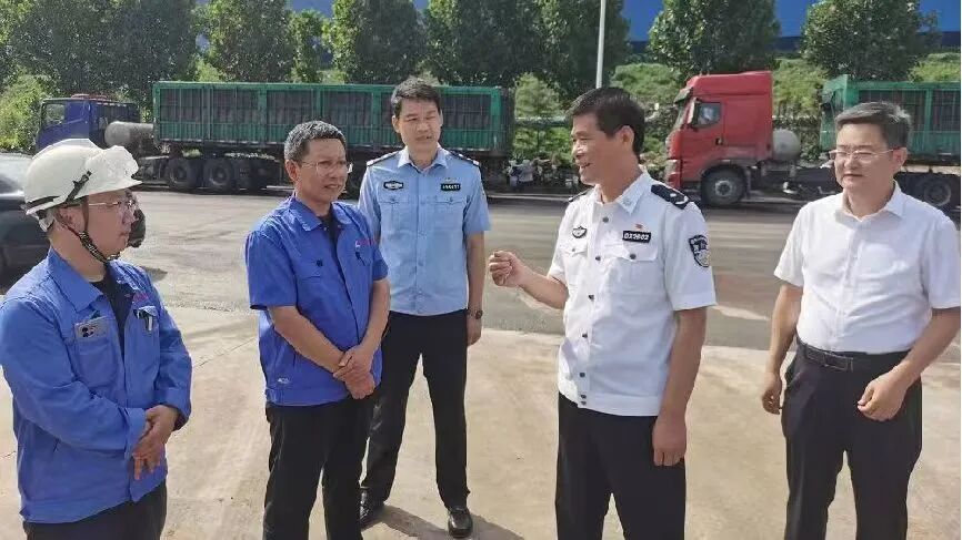 全市优化法治营商环境服务绿色低碳高质量发展新闻发布会