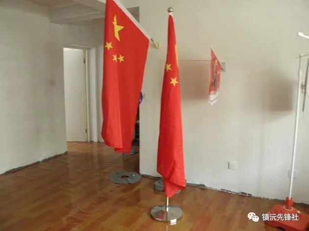 铲车大小型号_隆胸假体硅胶大小型号_旗子型号大小