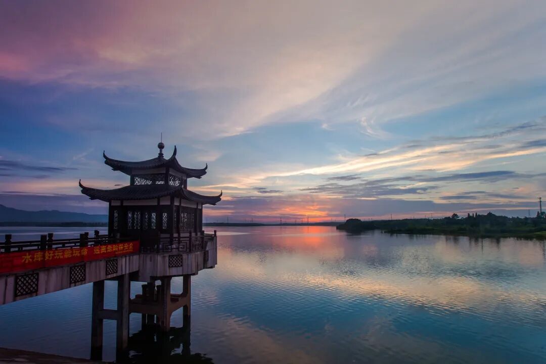 0572是哪里的区号