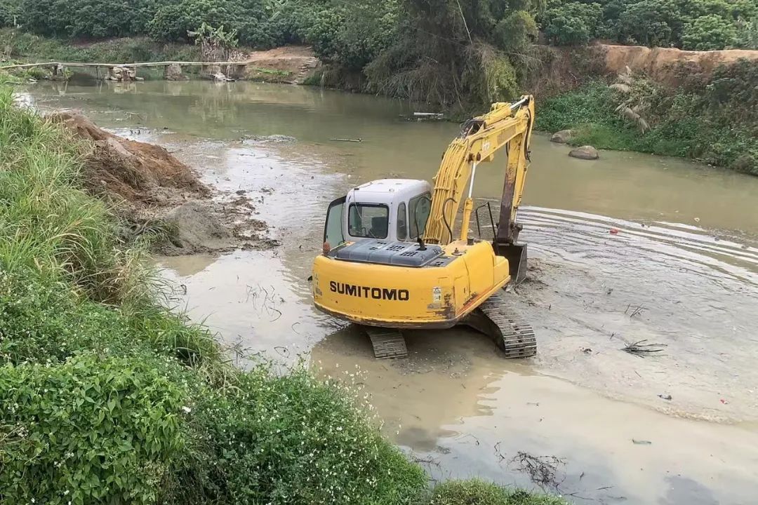 基层水事潮南区雷岭镇河道清淤疏浚在行动解锁和美乡村幸福密码