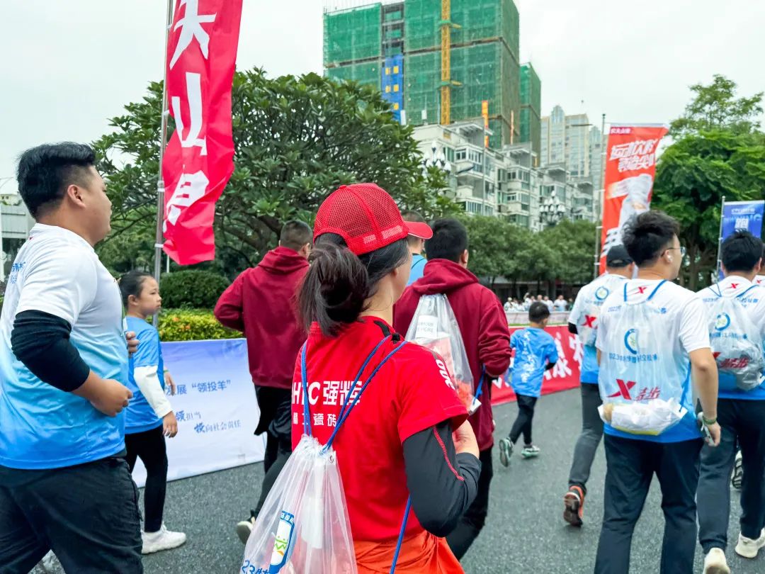 奔赴熱愛 | 強(qiáng)輝X晉江馬拉松燃情開跑(圖11)