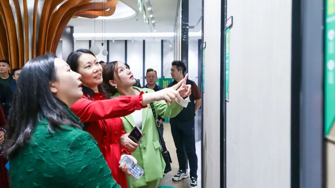 挚友同行追远梦 | 小蝌蚪视频黄色在线观看×广东保时捷车友会活动圆满举行(图12)