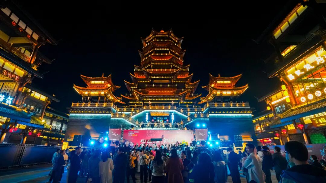 何超琼走进毕节织金解锁宝桢故里新姿势快来get