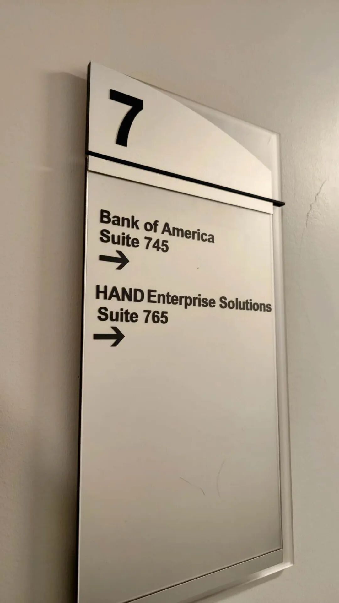 我们的新起点从 Farmington Hills 到 Ann Arbor777大楼 - 封面图