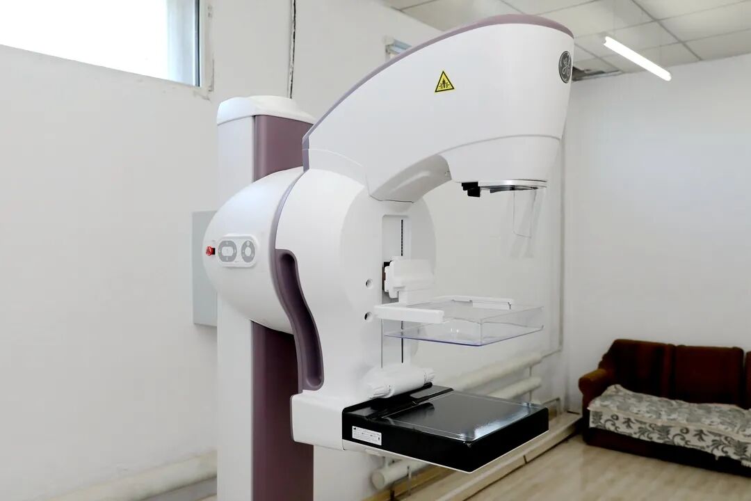 乳腺机为什么叫钼靶守护女性健康——九三医院新引进GE新一代数字化X射线乳腺机（钼靶）_https://www.jmylbn.com_新闻资讯_第3张