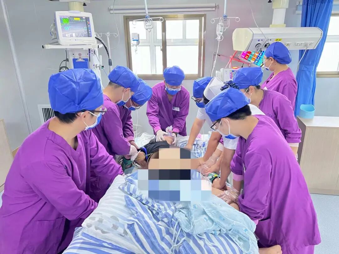 沃芬血气分析仪怎么样【东医技术】糖尿病的致命一击  重症医学科医疗团队为生命“守门”_https://www.jmylbn.com_新闻资讯_第4张