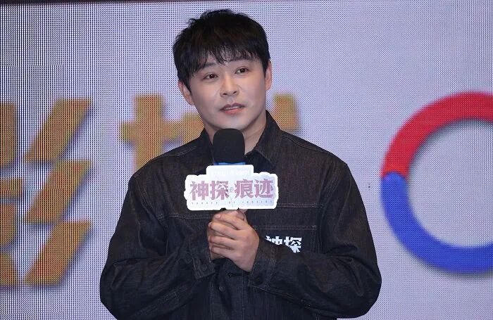 陈思诚此次请来张译、邢佳栋、李晨等《士兵突击》剧组的老友参演。    摄影/任玉明