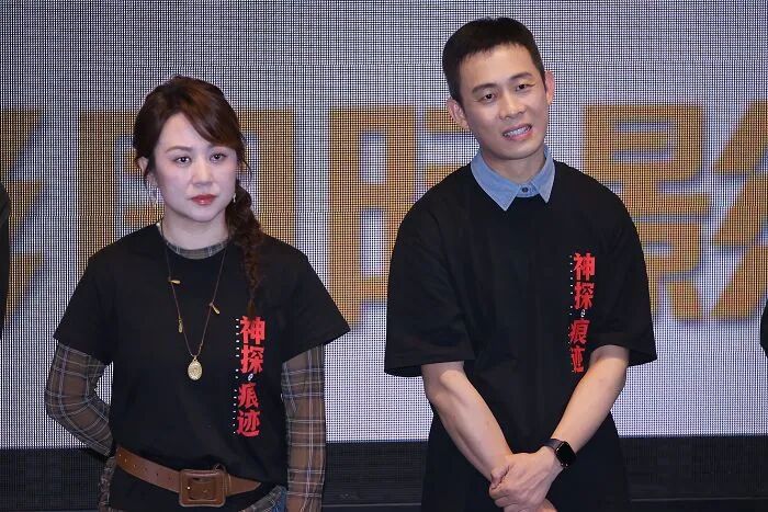 马丽饰演的黄仁德，在张译饰演的崔寻遭到质疑时始终站在他身边。    摄影/任玉明