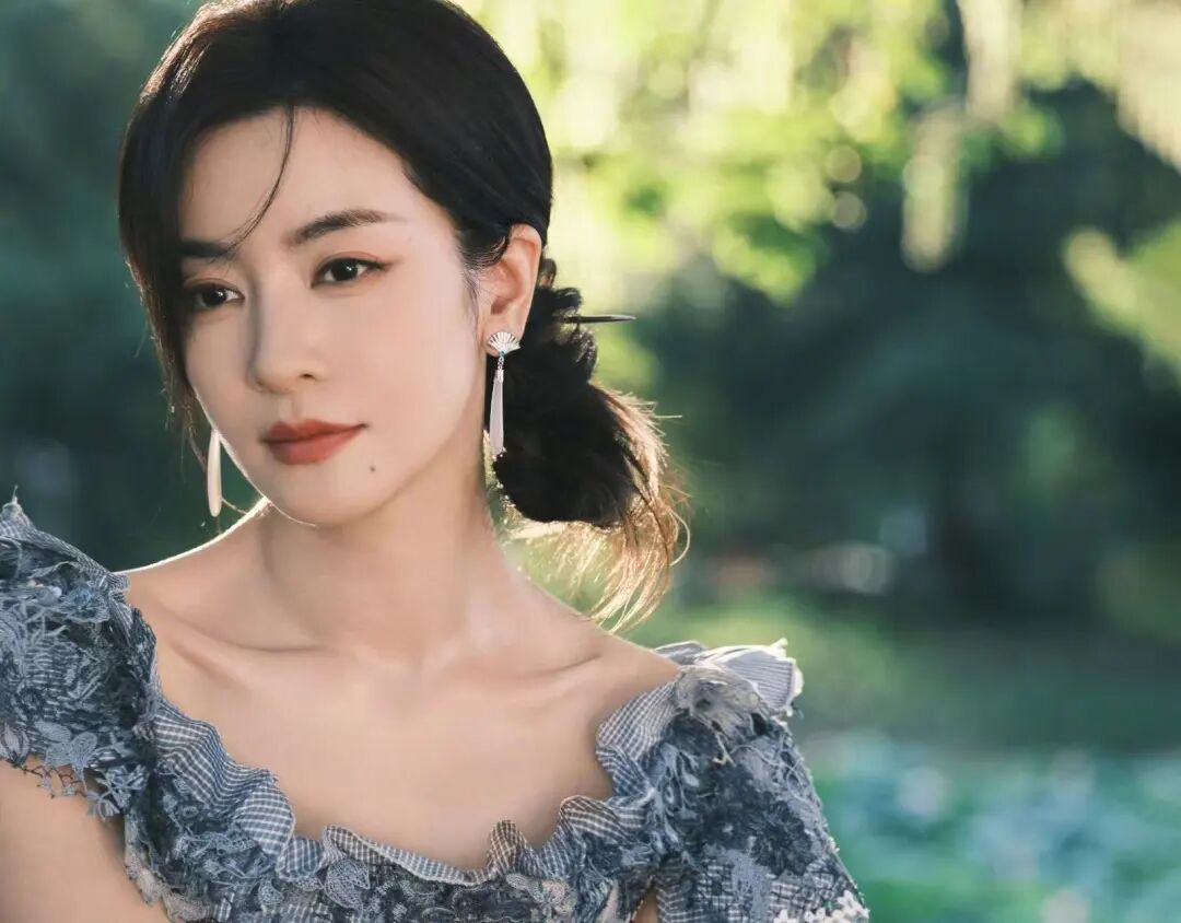 冲上热搜！知名女演员现场回怼（组图） - 6