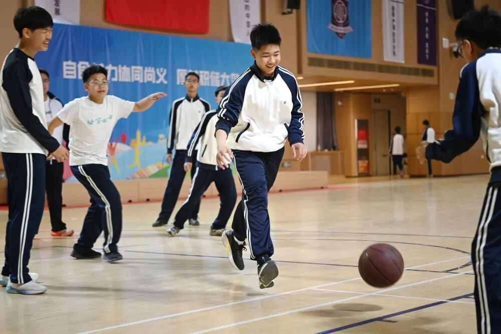 习近平总书记引领健康中国建设(图1)