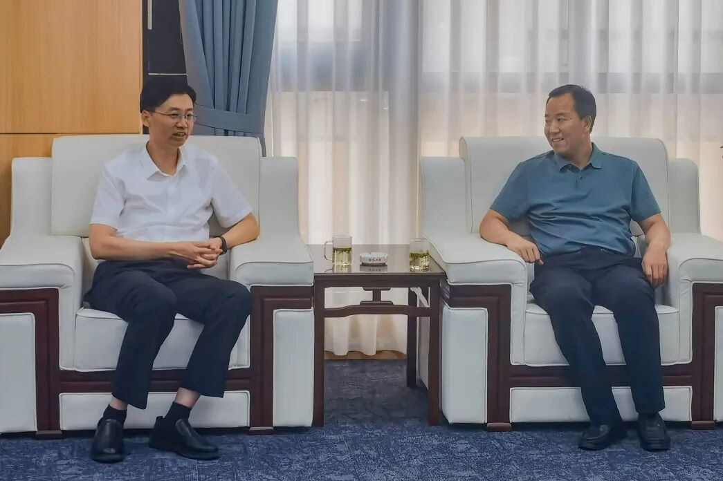 宝鸡职院院长张永良带队赴陕西西凤酒股份有限公司等企事业单位调研