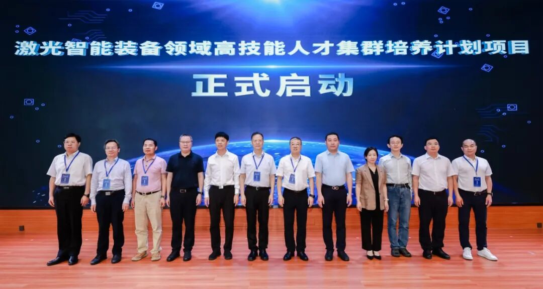 PHY18597 拷贝 3.jpg