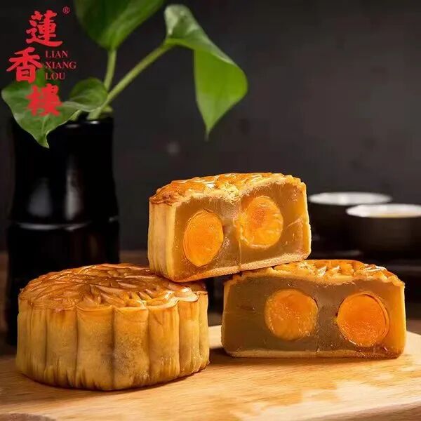 大牌抢先看迎战中秋各大品牌近千款月饼齐齐亮相