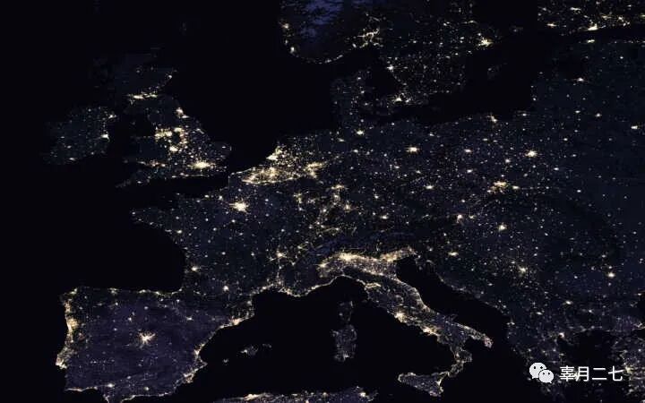 电脑图标消失了怎么恢复_电脑屏幕变花怎么恢复_电脑屏幕上图标变大了怎么恢复